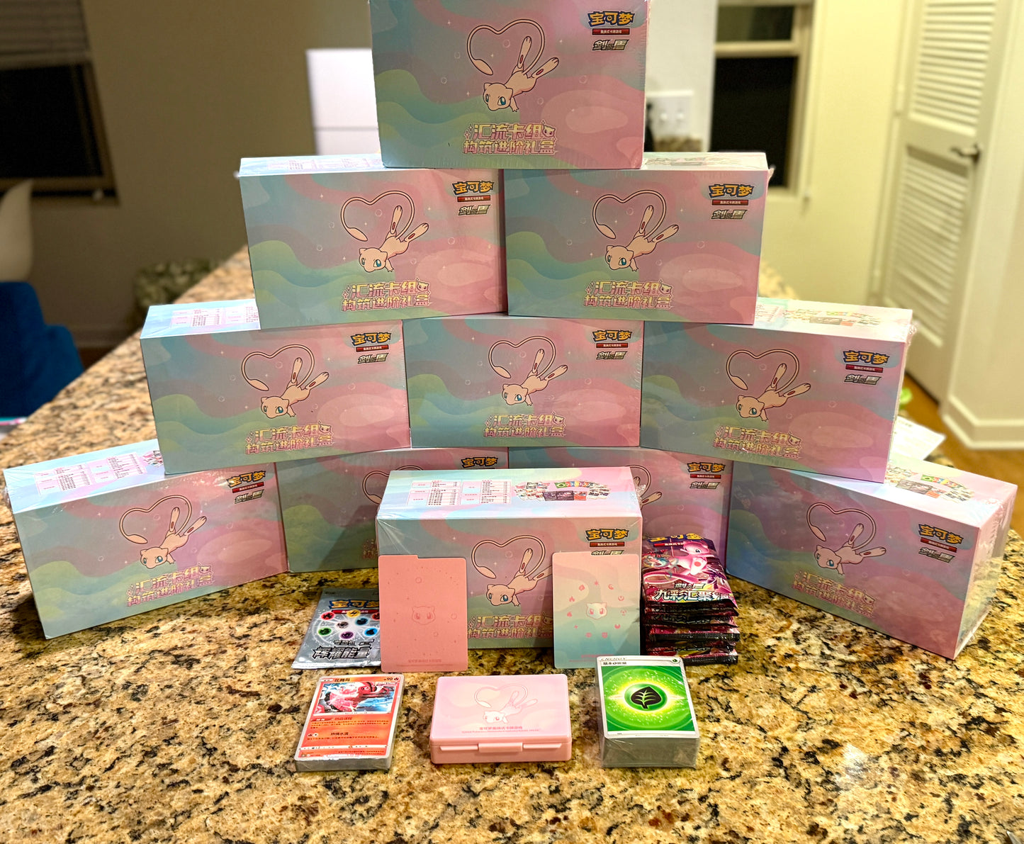 Fusion Strike Mew Advanced Gift Box - Chinese